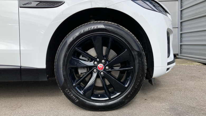 Jaguar F-Pace 2.0 D200 R-Dynamic Black 5dr Auto AWD Diesel Estate